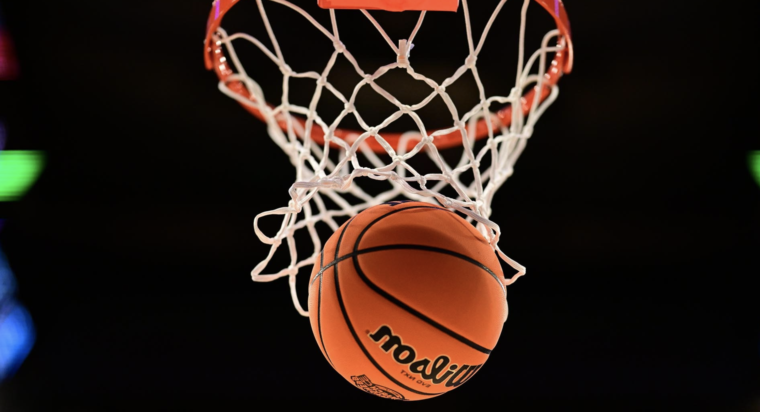 V Rusku se basketbal poprvé začal hrát v roce 1906 v „Mayak“