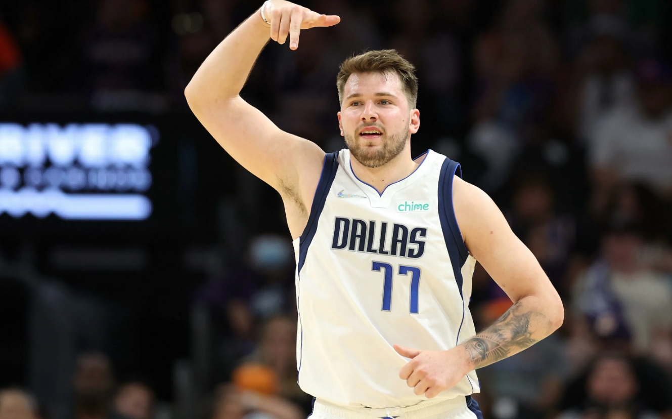 Luka Doncic sdílí své emoce a dojmy z prvního zápasu s Dallasem po přestupu k Lakers.