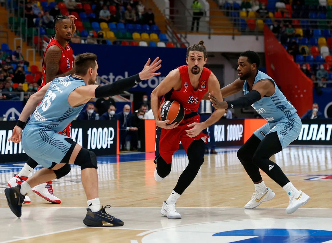 Zjistěte, co řekl generální ředitel Euroligy o návratu CSKA a Zenitu na turnaj a co to znamená pro budoucnost basketbalu.